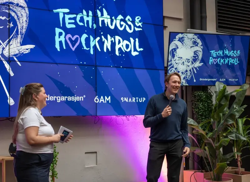 Á sviði á Tech, Hugs & Rock’n’Roll í Ósló